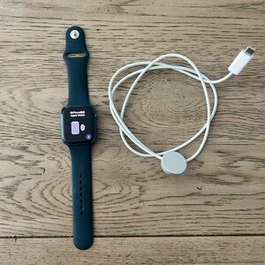 Apple Watch Series 7, 45mm, blue band GPS only